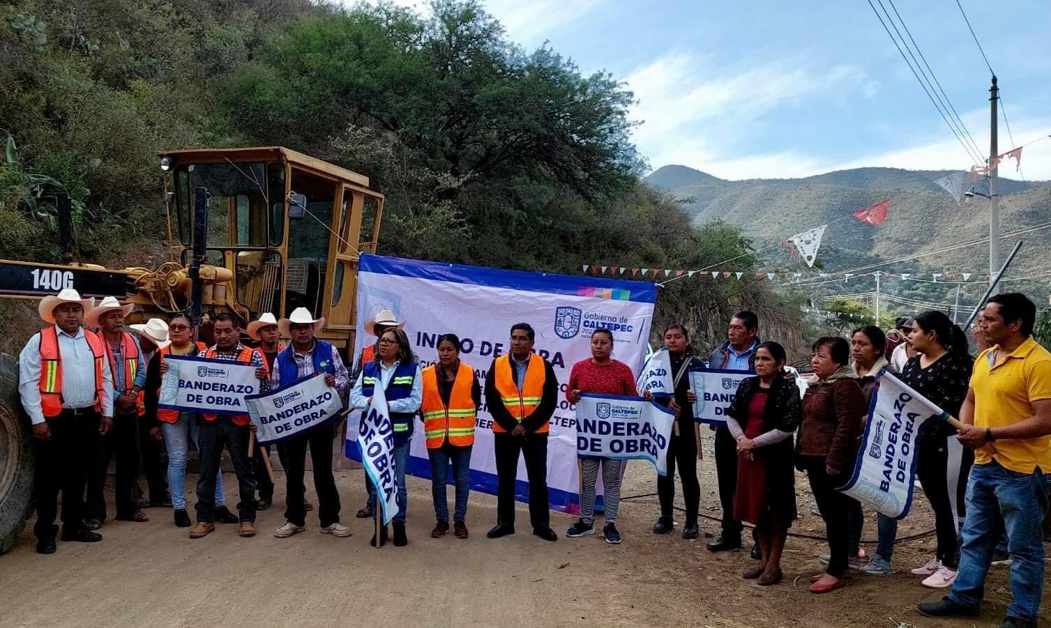 Inicio de obra: Rehabilitación de camino saca cosechas tramo Caltepec-Coatepec